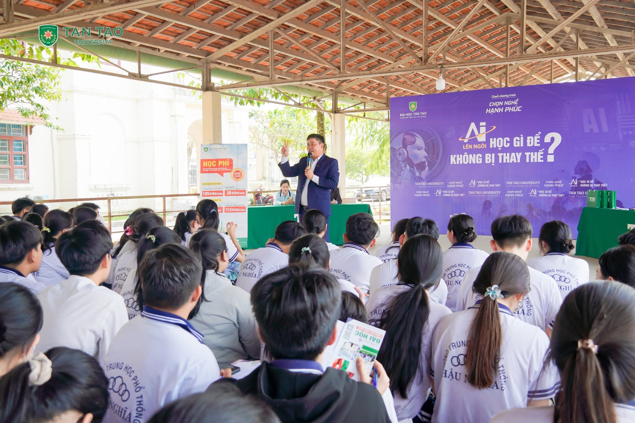 TRƯỜNG THPT HẬU NGHĨA SÔI ĐỘNG CÙNG “CHỌN NGHỀ HẠNH PHÚC” – AI LÊN NGÔI, HỌC GÌ ĐỂ KHÔNG BỊ THAY THẾ?